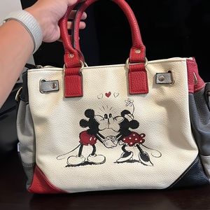 Disney Mickey Mouse And Minnie Mouse Love Story Handbag